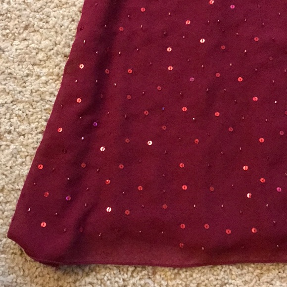 NWT. Burgundy formal gown maxi sequence - Picture 4 of 8